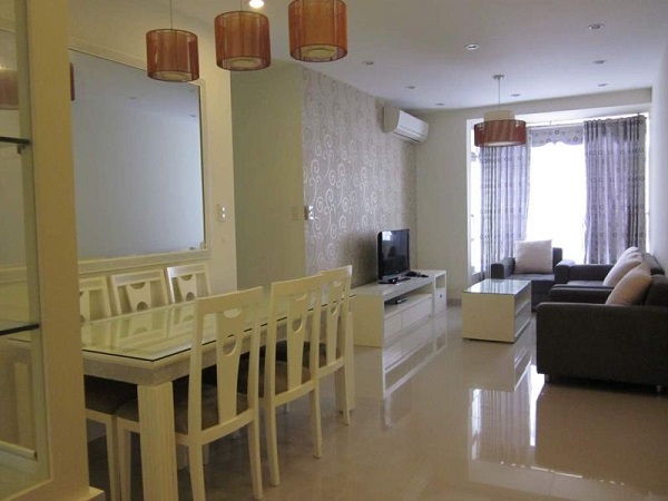 Bên trong căn hộ Tản Đà Court