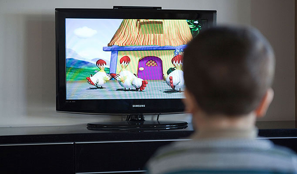 Có nên cho trẻ xem phim hoạt hình hay không?
