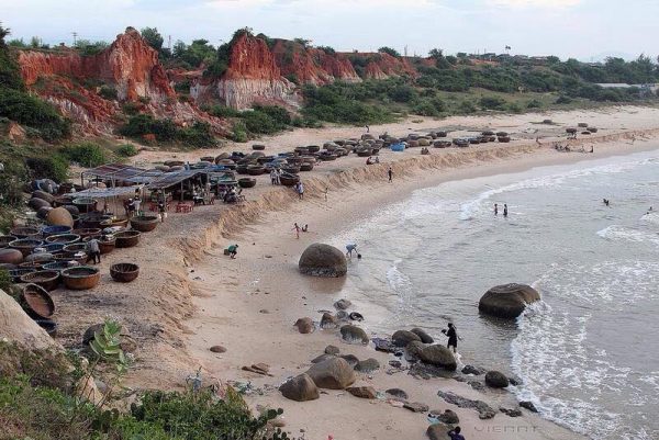 ganh son phan thiet 1 600x401 - "Khai phá" Gành Son Phan Thiết - nét chấm phá hoàn mỹ của biển trời Tuy Phong