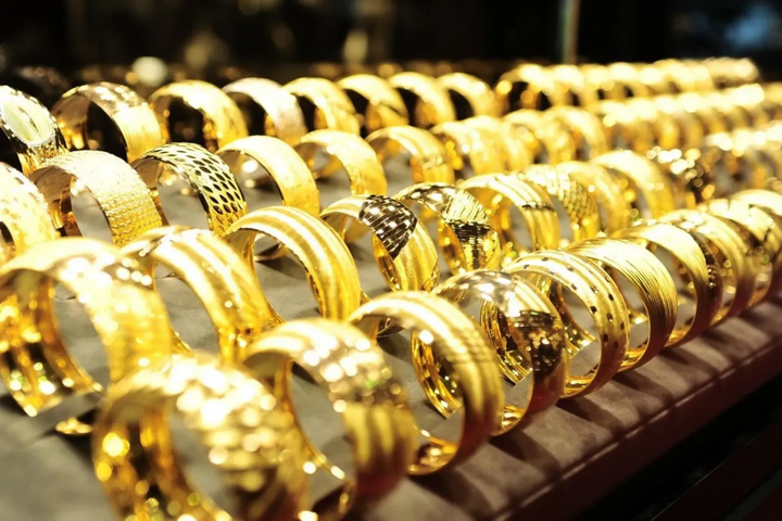 1 chỉ vàng 18k bằng bao nhiêu gam?