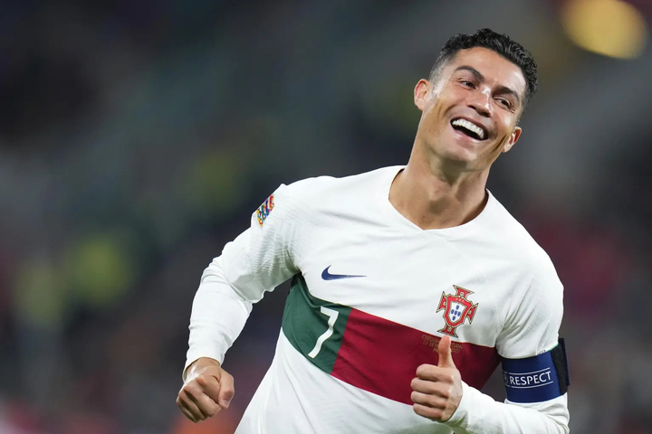 Cầu thủ lớn tuổi nhất World Cup 2026: Ronaldo 41 tuổi vẫn trẻ hơn 1 người