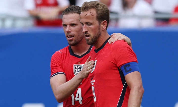 Đội tuyển Anh bị trộm: Harry Kane mất giày, chỉ còn 1 quả bóng